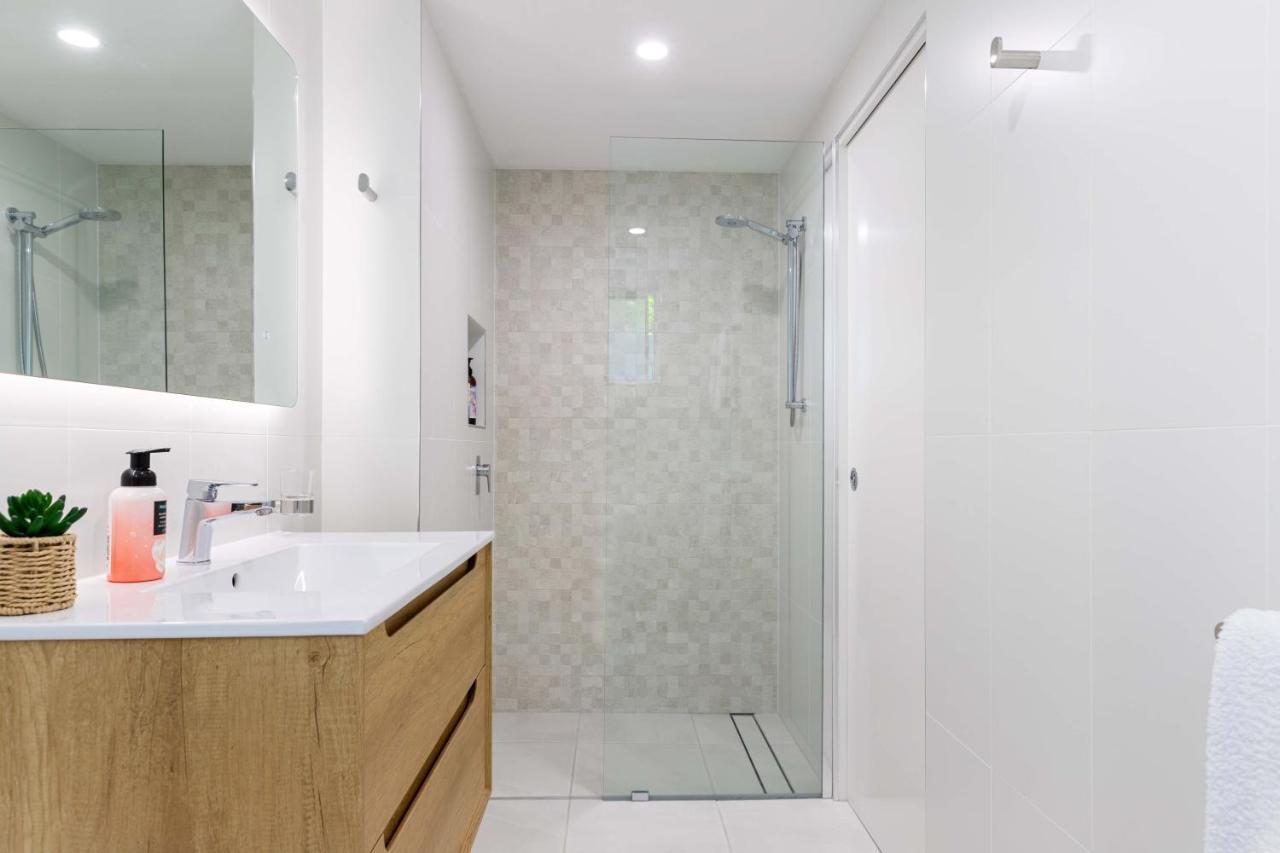 Oasis Luxe On Macrossan Street - Stylish Residence 포트 더글라스 외부 사진